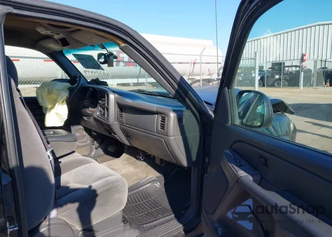 2005 Chevrolet Silverado 1500 Ls z USA, uszkodzony, nr VIN 2GCEC19V651204976